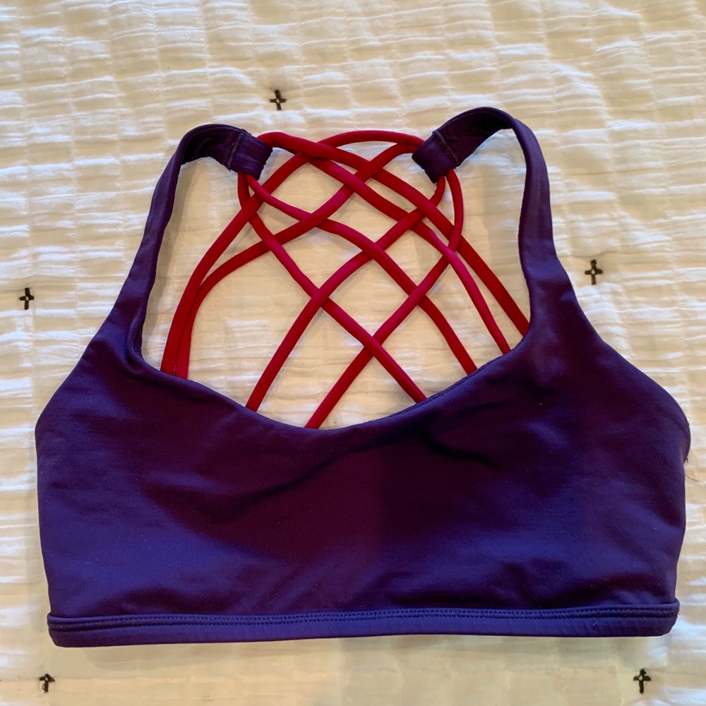 Lululemon free to be wild bra size 6